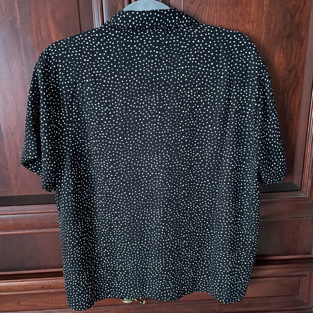 LULU’S Good Luck Charm Black Polka Dot Short Sleeve Button-Up Top - Picture 3 of 4